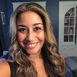 Meet your Posher, Ana